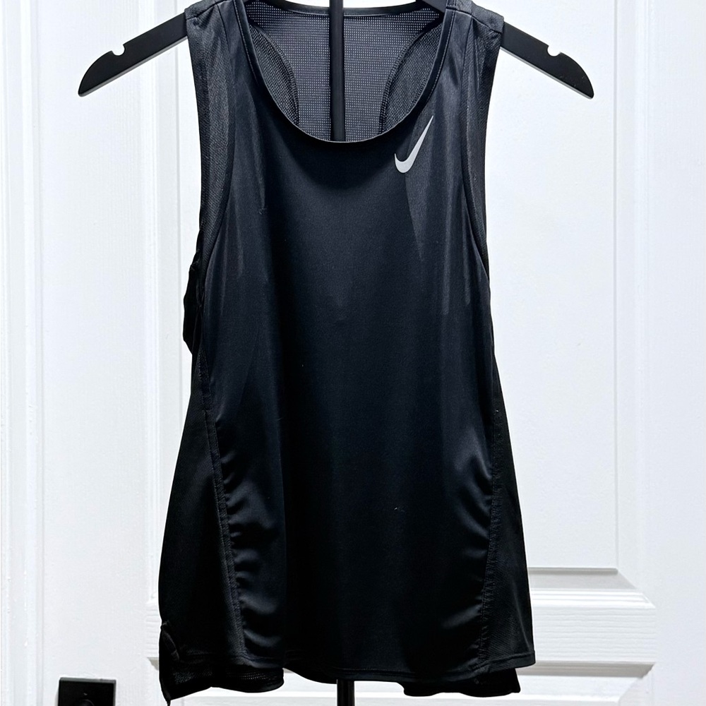 Nike Women's Black Athletic Tank Top